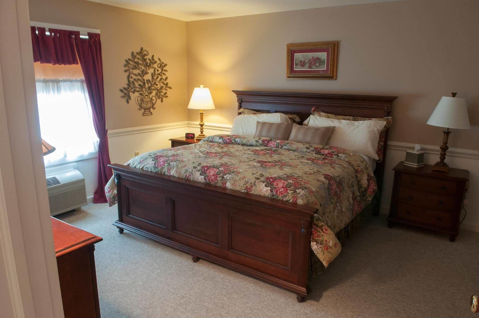 Camelot Restaurant & Inn Clarks Summit Εξωτερικό φωτογραφία